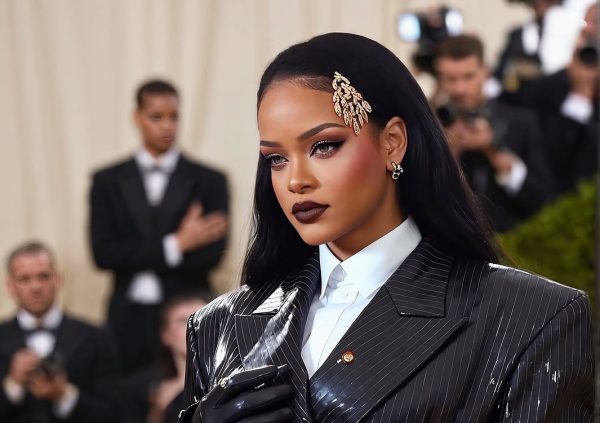 When Riri steps out of her house its fashion go time.