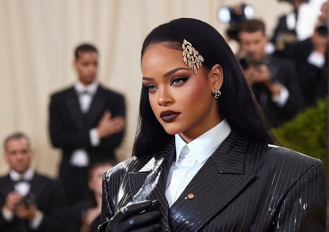 When Riri steps out of her house its fashion go time.