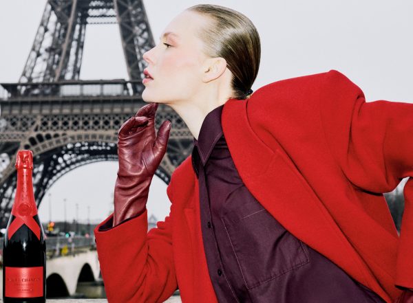 Moët & Chandon Colours the Festive Season in Red