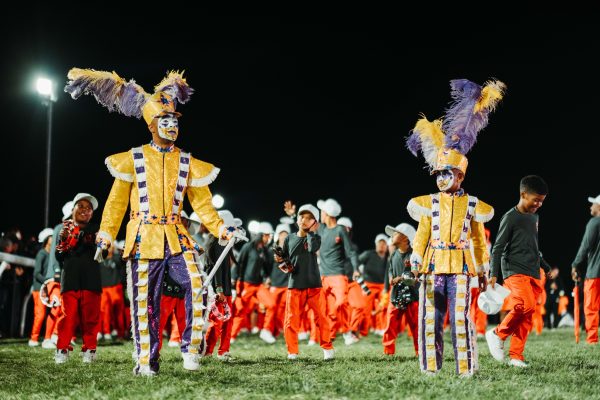 Cape Town hosts the Hollywoodbets Cape Town Street Parade today, featuring a new route, live TV broadcast and Kaapse Klopse celebrations.