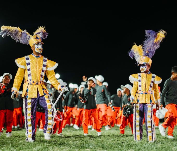 Cape Town hosts the Hollywoodbets Cape Town Street Parade today, featuring a new route, live TV broadcast and Kaapse Klopse celebrations.