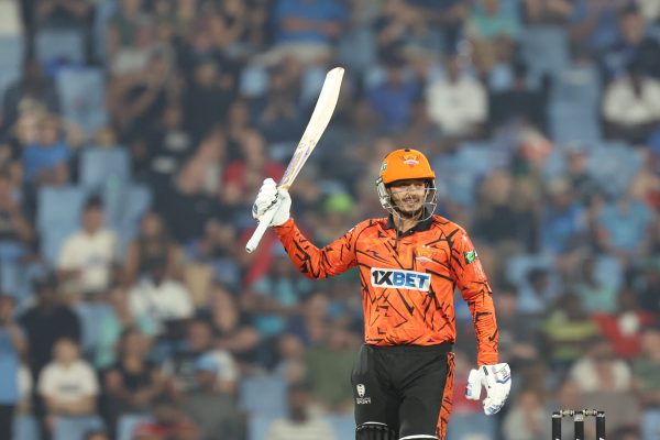 Quinton de Kock and Jonny Bairstow lead Sunrisers Eastern Cape to a historic 10-wicket win over Pretoria Capitals in the Betway SA20.