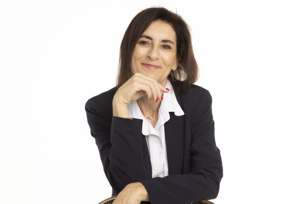 Explore whether leadership can be taught and how mindset, experience and structured development shape effective leaders.