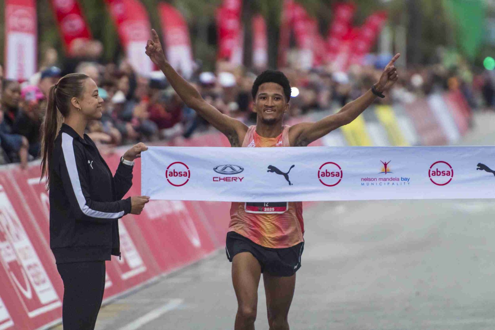 Adriaan Wildschutt wins the New York City Half Marathon in 59:30, becoming the first South African to claim victory. Photo: Team SA