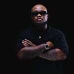 DJ Sabby and Hope Mbhele host the Corona Sunsets Festival broadcast live from Cape Town on SABC 1 and SABC Plus.