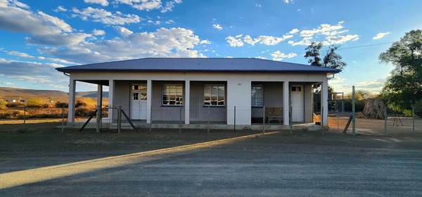 Middelpos in the Karoo is up for auction. See what is included and why this rare opportunity is attracting attention.