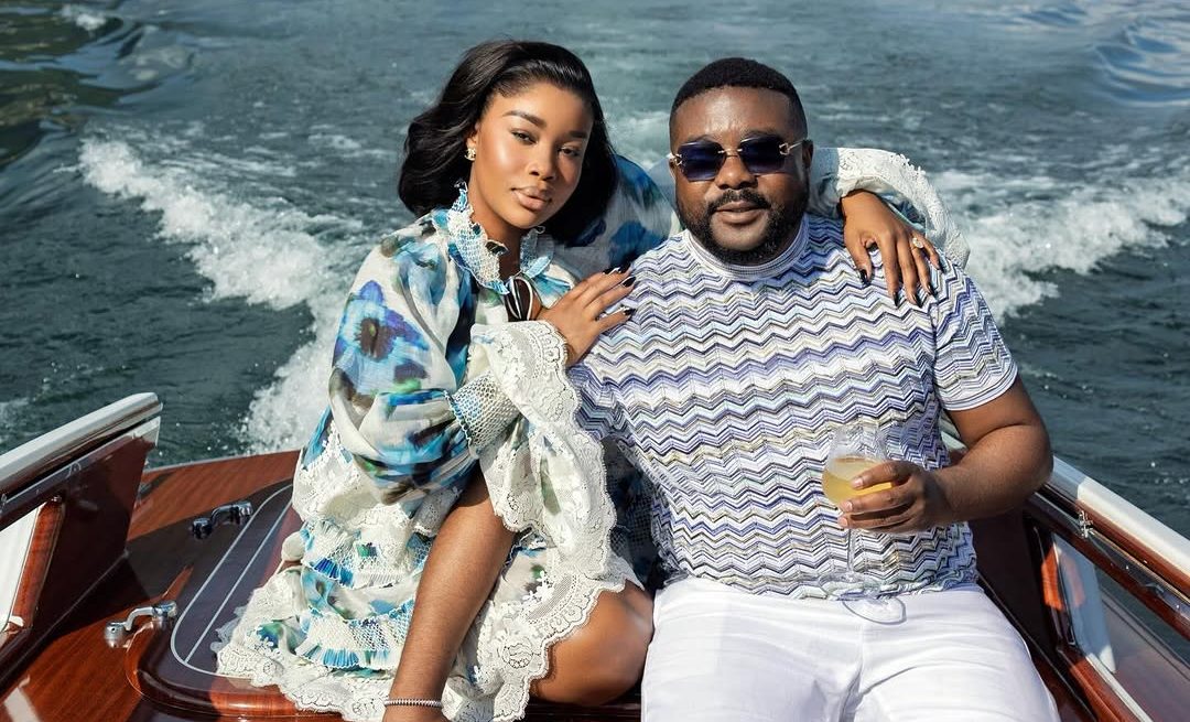 Sithelo Shozi announces her engagement with a romantic Italy moment. Here’s what stood out from the reveal.