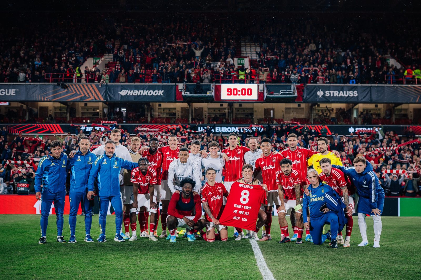 Nottingham Forest beat Porto 1–0 to advance 2–1 on aggregate and reach the Europa League semi-finals.