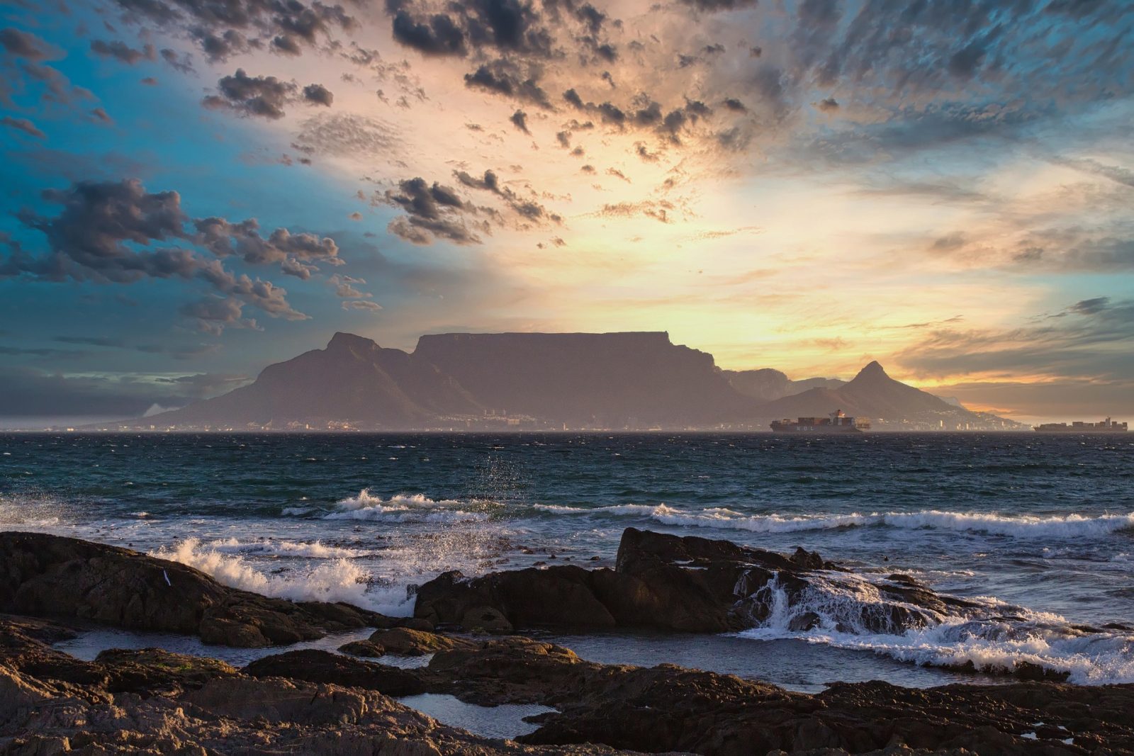 Cape Town weather update. Rain will clear today with sunny and warmer conditions expected this week.