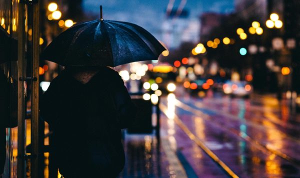 Cape Town weather today brings flooding and road closures. Get updates on affected roads, safety alerts and travel advice.