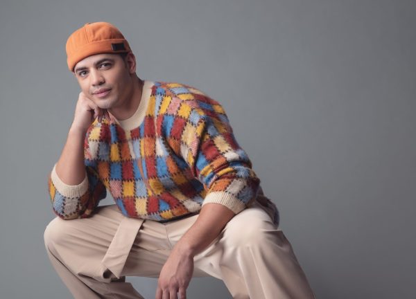 Suidooster actor Dean Smith is launching his own kykNET entertainment show, Show’kie, and fans can join the live studio audience for free.