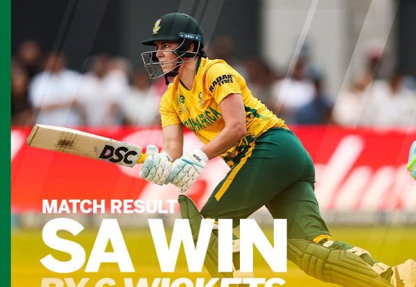 Marizanne Kapp celebrates during South Africa Women's victory over India