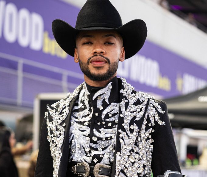 Racegoers wearing Country Allure-inspired outfits at the 2026 Hollywoodbets Durban July.