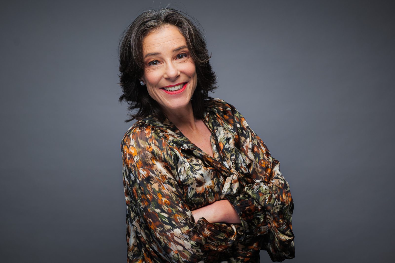 Nina Swart as Elzette Potgieter in kykNET series Suidooster