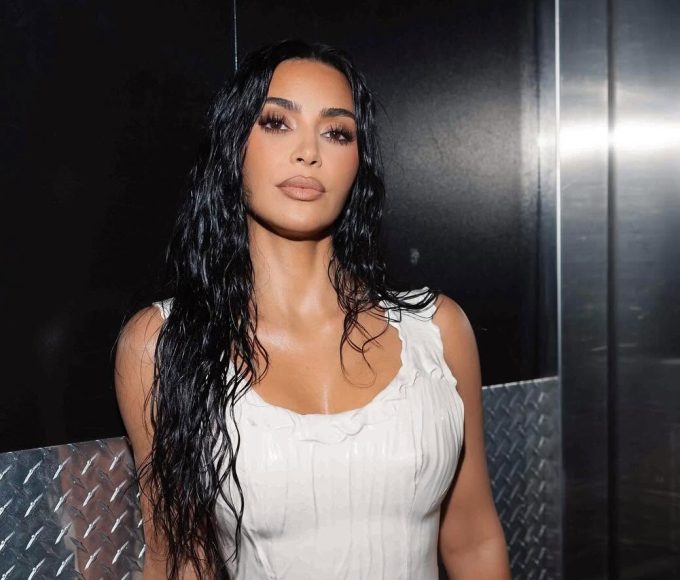 Kim Kardashian, who has been awarded €1 in compensation over the 2016 Paris jewellery robbery