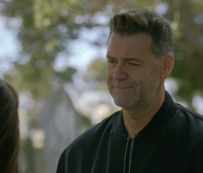Morné Visser as Rynard Fuchs in the kykNET&kie series Skemergrond