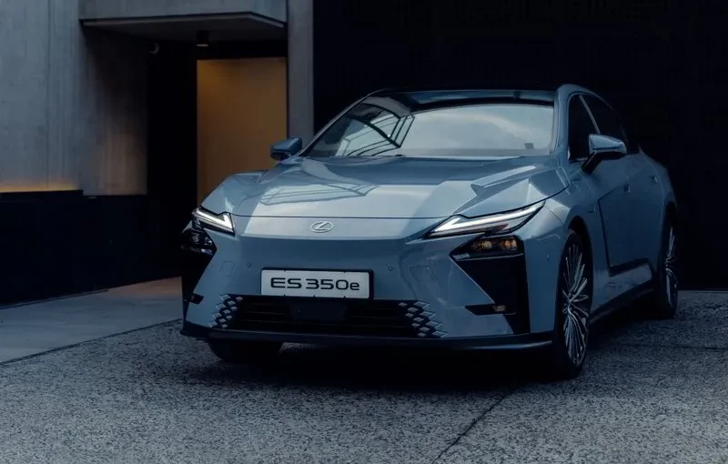 New Lexus ES